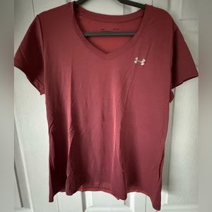 UA women’s Vneck (L)